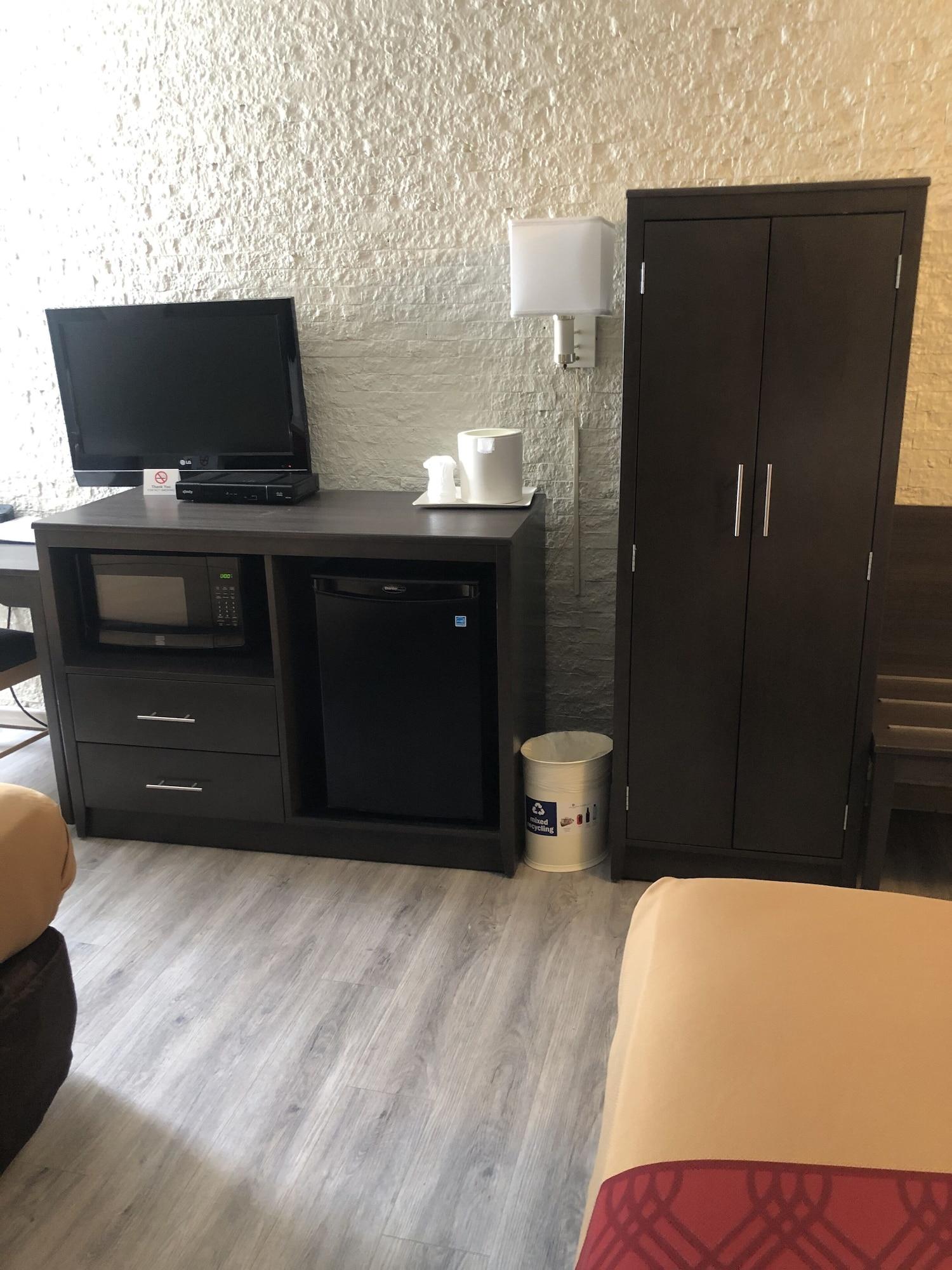 Econo Lodge Metro Arlington Eksteriør billede