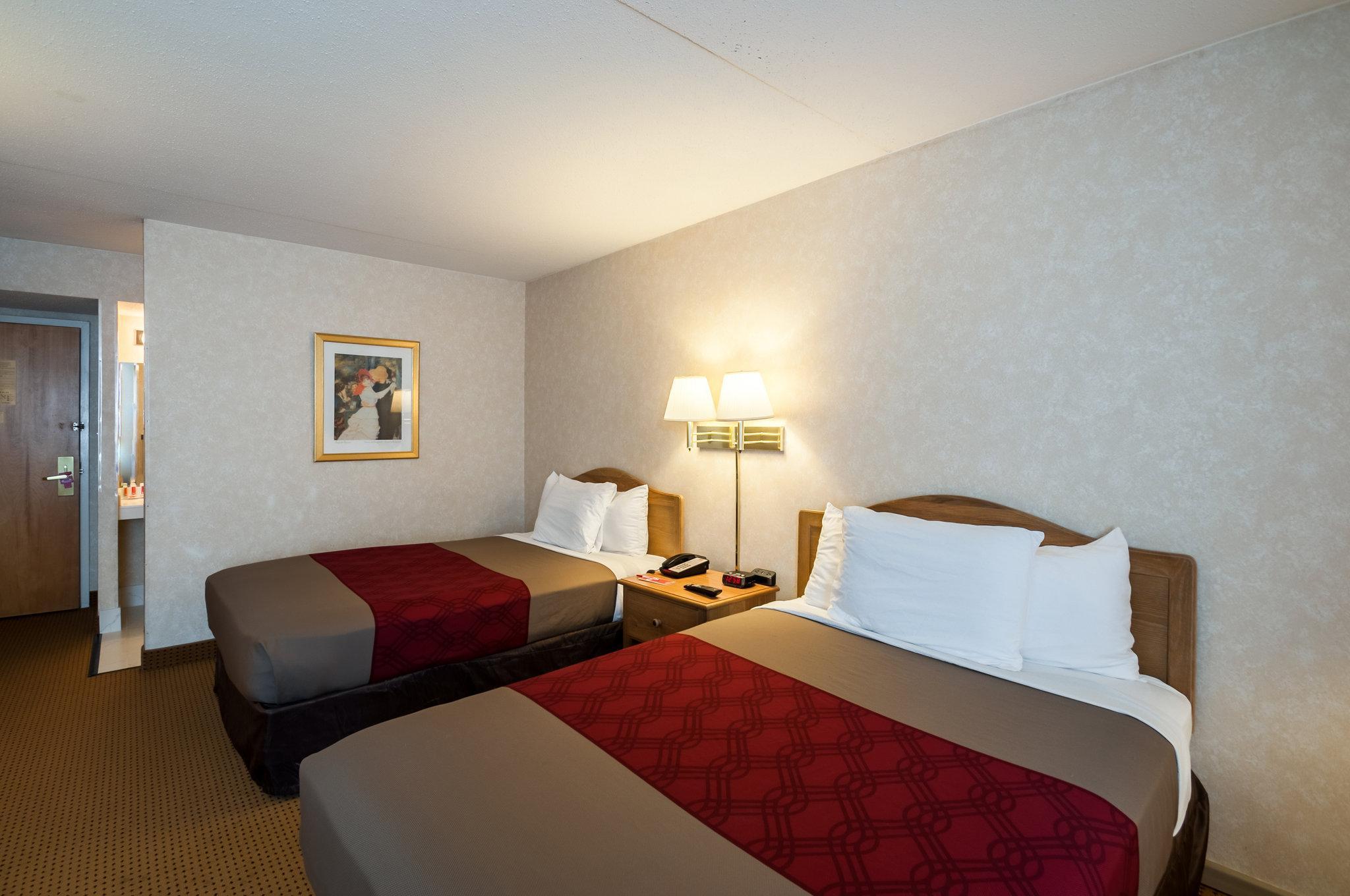 Econo Lodge Metro Arlington Eksteriør billede