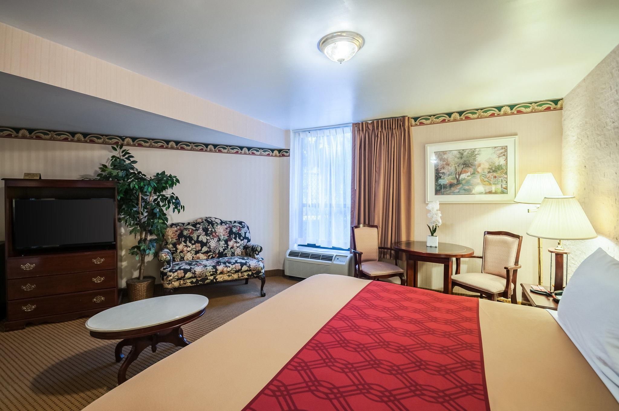 Econo Lodge Metro Arlington Eksteriør billede