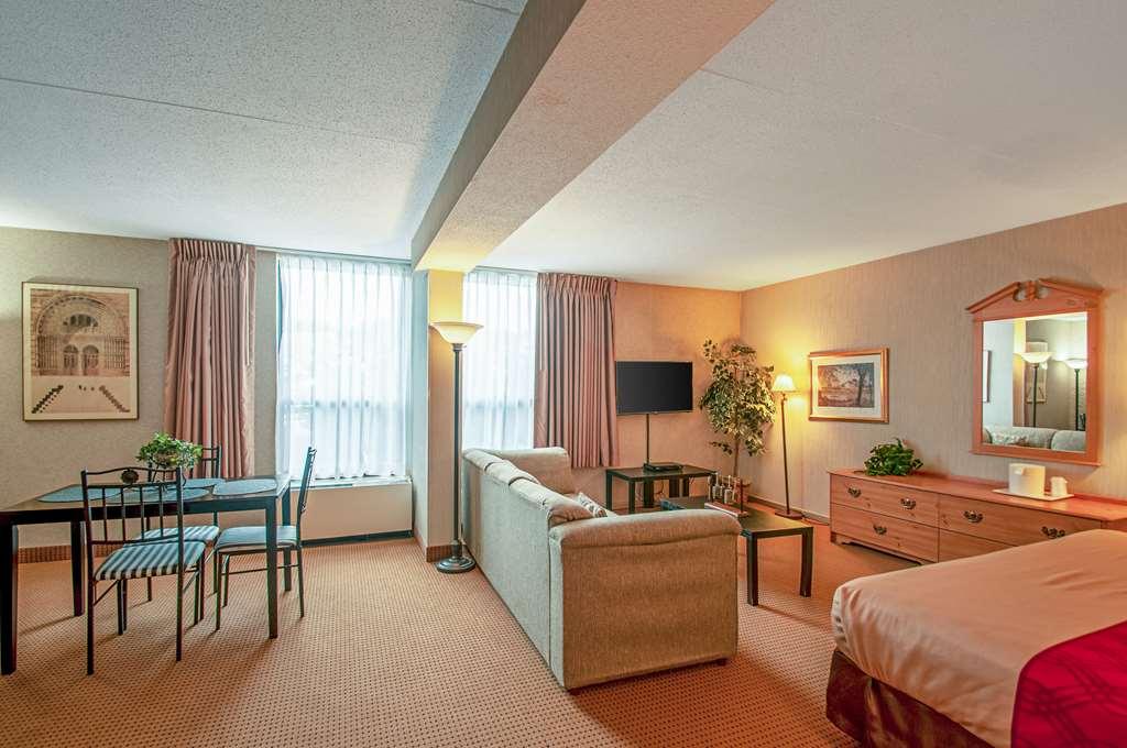 Econo Lodge Metro Arlington Værelse billede