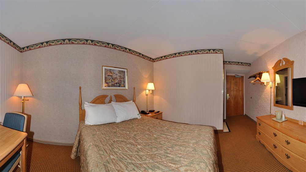 Econo Lodge Metro Arlington Eksteriør billede